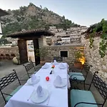 Отель Boutique Muzaka Берат