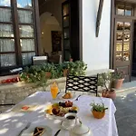Отель Boutique Muzaka Берат