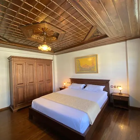 Boutique Muzaka Hotell 4*