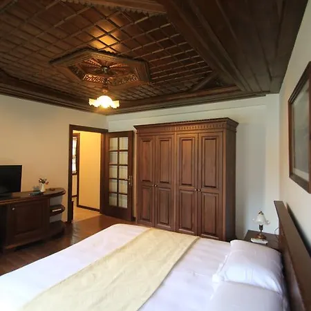Ξενοδοχείο Boutique Muzaka 4*